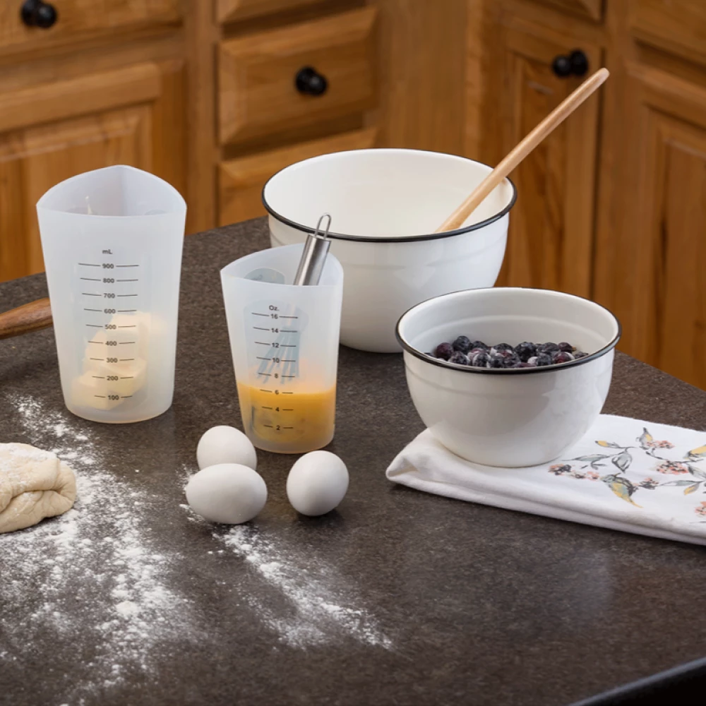 New ๐คฉ TableCraft Enamel ๐งฅ Coated Mixing Bowls (Set Of 3) | White & Black ๐ 7 New ๐คฉ TableCraft Enamel ๐งฅ Coated Mixing Bowls (Set Of 3) | White & Black ๐ - Image 5